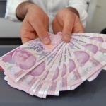 Сривът на турската лира засили интереса на българите към "шопинг туризма" там