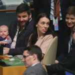 Сензацията на срещата на ООН: Премиерът на Нова Зеландия и бебето й