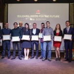 Huawei отличи със стипендии български ученици и студенти по програмата Seeds for the Future