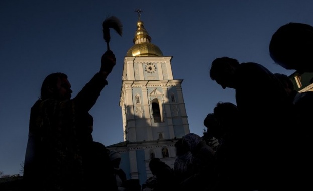 Руската църква заплаши да скъса отношения с Вселенската патриаршия, ако признае украинската