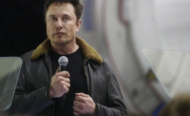 Илон Мъск плаща 20 млн. долара за измама и вече не е шеф на "Тесла"