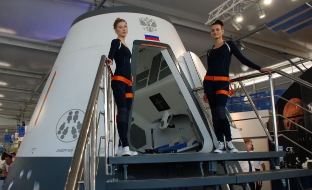 Русия и Китай заедно ще "усвояват" Луната 