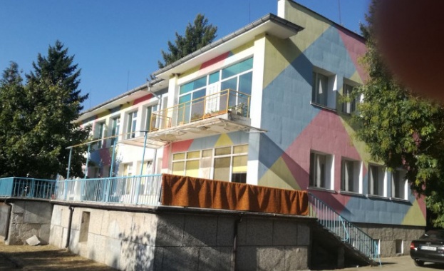 Реновират единствената детска градина в гр. Рила