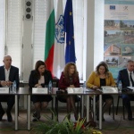  Деница Николова: Осигуряваме нисколихвено финансиране за енергийна ефективност на еднофамилни жилищни сгради
