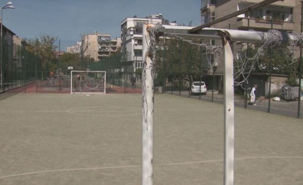 Почина момчето, премазано от футболна врата в Пазарджик 