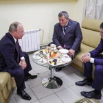 Путин към бащата на Нурмагомедов: Не го наказвай прекалено строго (видео)