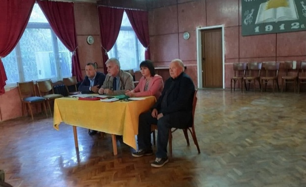 Жителите на град Лозница са възмутени от случващото се в образователната система