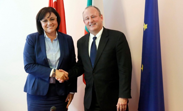 Председателят на БСП Корнелия Нинова се срещна с посланика на САЩ