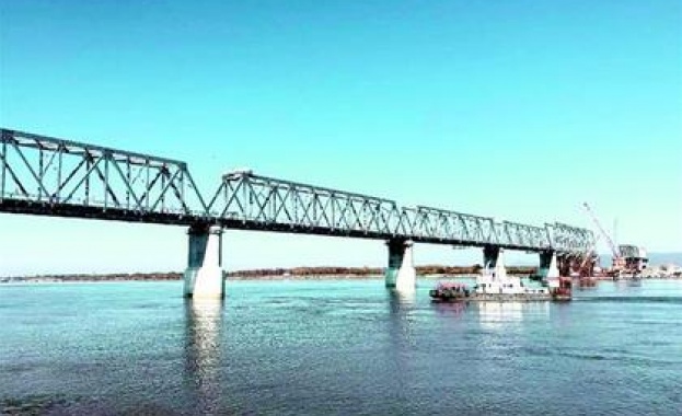 Мостът съединяващ Русия и Китай е готов (видео)