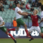 България  се изправя довечера срещу Унгария в плейоф за Евро 2021 