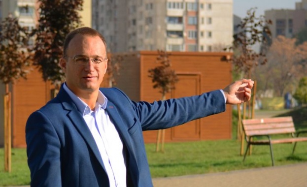 Симеон Славчев предлага общината да загради място за домашни любимци в парк “Възраждане”