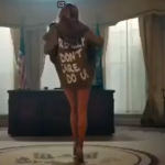 Стриптийз в Овалния кабинет разгневи Белия дом (видео)