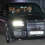 Путин повози египетския президент по писта за Формула 1 (видео)