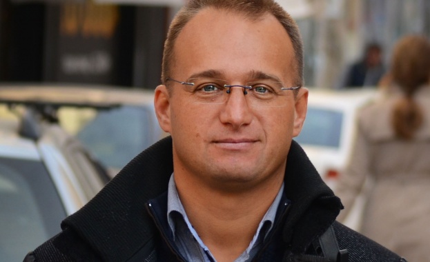 Симеон Славчев: ГЕРБ отхвърли референдума и с това сложи началото на края на управлението си в София
