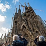 172.5 метра: „Саграда Фамилия” вече е най-високата църква в света