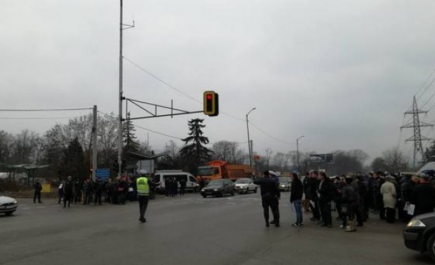 Протести блокират три важни пътни артерии в столицата