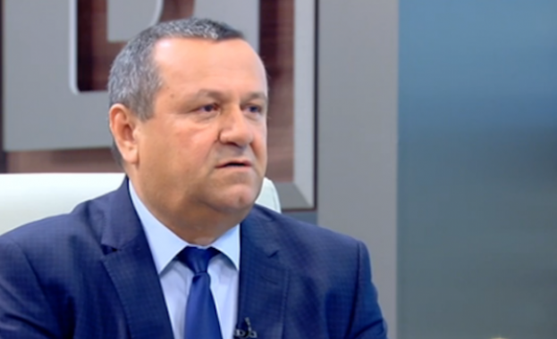 Към момента 100 работещи издържат 71 пенсионери Към 2050 г