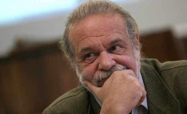 Дайнов: Борисов е уплашен, защото се натъква на проблеми