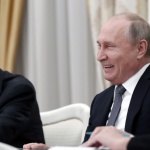 Путин към Болтън: Орелът ви май изяде маслините, но остави стрелите