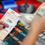 Късметлия от Южна Каролина спечели $1,6 млрд. от лотарията