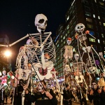 Огромен парад за Хелоуин се проведе в Ню Йорк (видео)