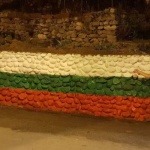 Изрисуваха българския трибагреник върху стена в Мелник