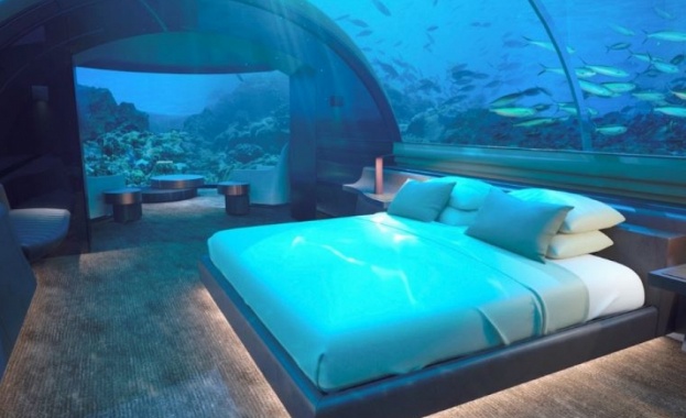 Адреналин! Може да спите с акули в подводна вила за $50 000 на вечер (снимки)