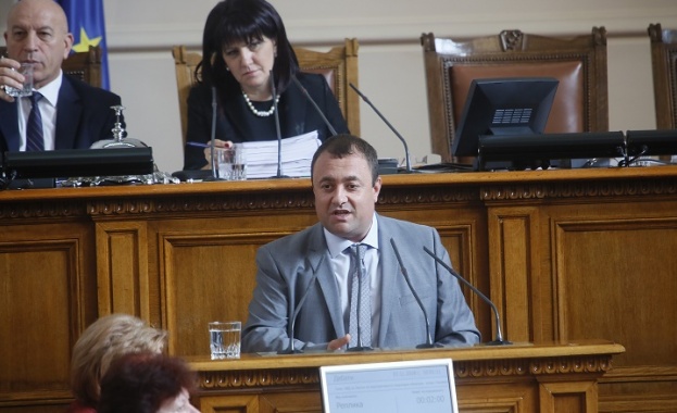 Иван Иванов: 70% от автомобилите в България ще бъдат обложени с по-тежък данък