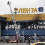 Голям пожар в хипермаркет в Санкт Петербург, двама пострадали 
