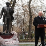 Путин откри паметник на писателя Тургенев в Москва