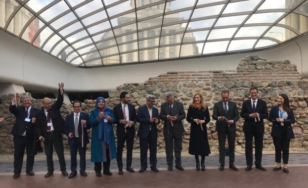 Министър Ангелкова откри туристическо изложение