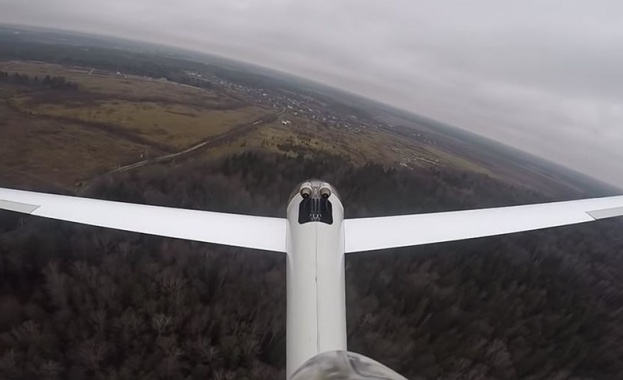 Руснаци създадоха самолет, който може да карате "без книжка" (видео)