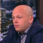 Александър Симов: Всяко управленско решение от тук нататък ще се превръща в криза
