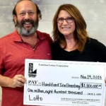 Семейство от Луизиана откри печеливш лотариен билет докато чисти 