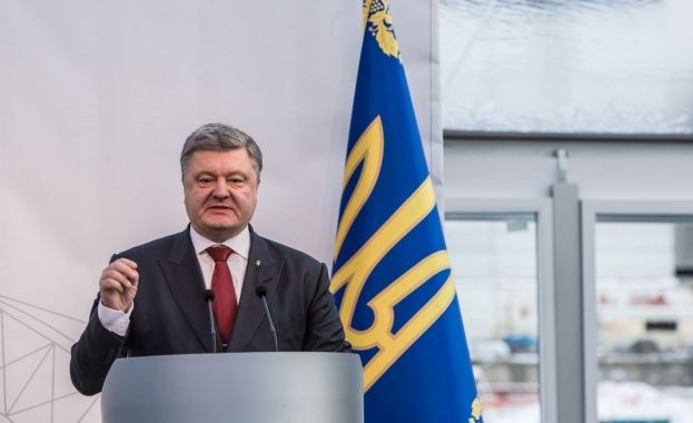 Порошенко подписа указ за военно положение в Украйна