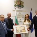 Ангелкова: Очакваме да приключим 2018 с ръст на туристите и приходите