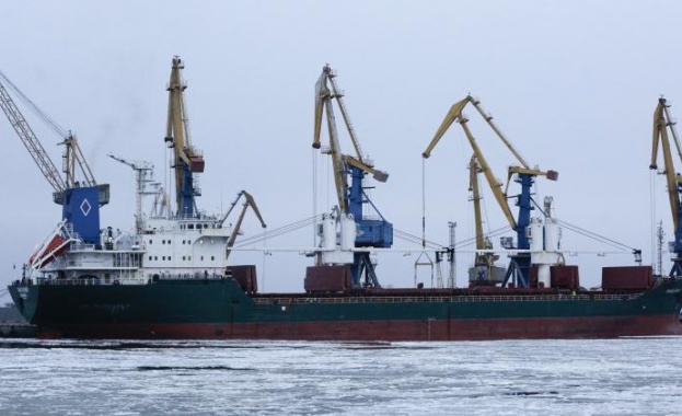 Украйна обвини Русия, че блокира пристанища в Азовско море 