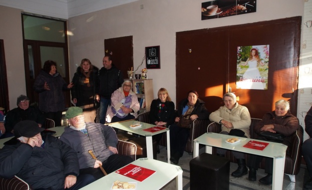 Жители на Хитрино към БСП: Върнете държавата на мястото й