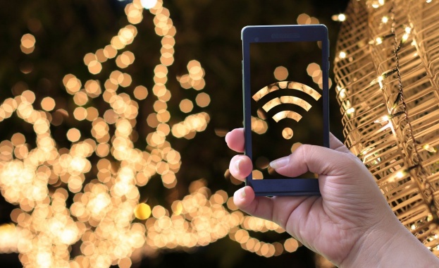 Коледните лампички могат да забавят скоростта на безжичния интернет