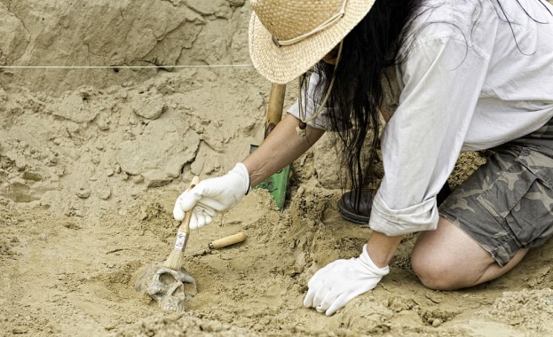 Археолози в Перу откриха напълно запазени гробници от древна цивилизация