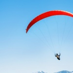 Жена на 102 г. скочи с парашут в Австралия