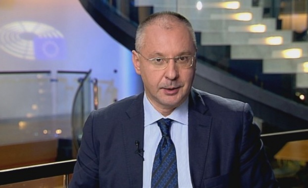 Станишев: Правителството има нов инструмент за натиск за Шенген