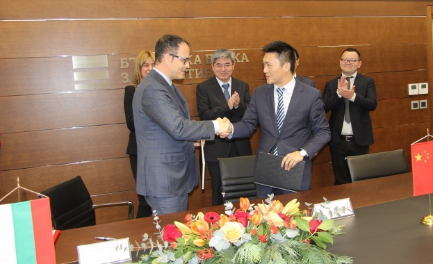 Българската и Китайската банки за развитие подписаха споразумение за 300 млн. евро