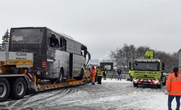 Автобус с руснаци се размаза край Цюрих