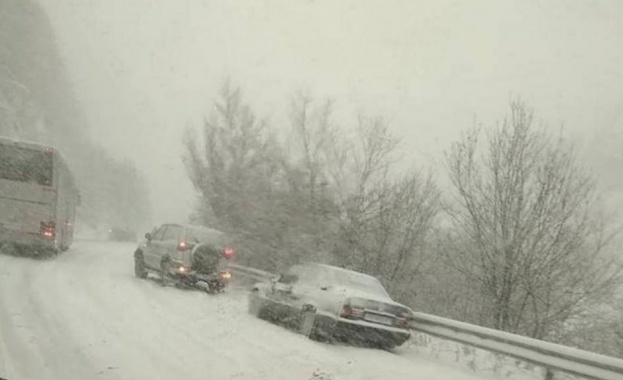 Празник на снега в Канада беше отложен заради снежна виелица 