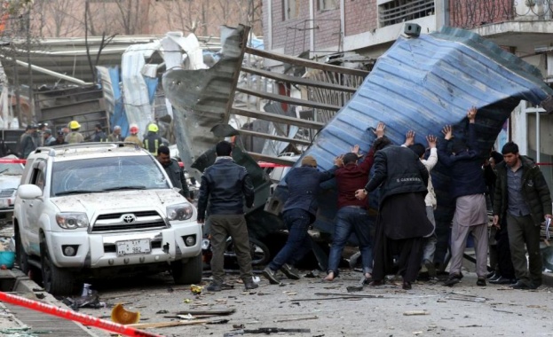 Десетки жертви след атака срещу административни сгради в Кабул