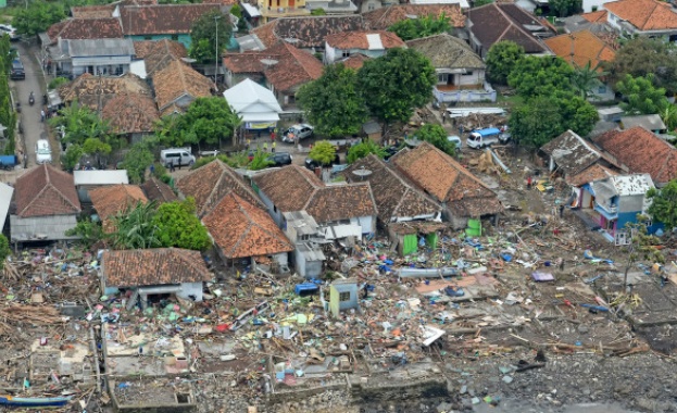 Ново земетресение удари Индонезия