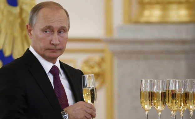 Путин в новогодишно пожелание към Тръмп: Русия е готова за диалог със САЩ