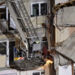 Полицията в Магнитогорск уби четирима души, предполага се, че имат връзка с взрива в жилищен блок 