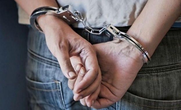 Наркодилър е задържан от столични полицаи   